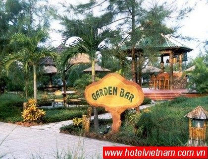 Khách sạn Lăng Cô Beach Huế